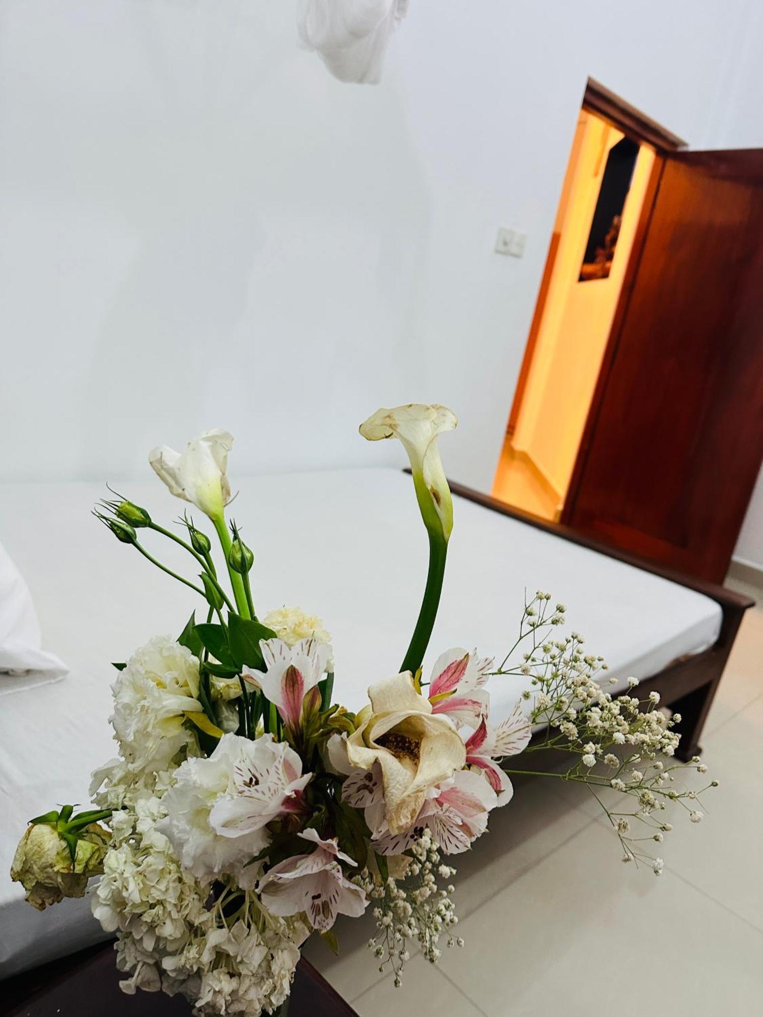 Golden Town Hotel Tangalle Eksteriør bilde