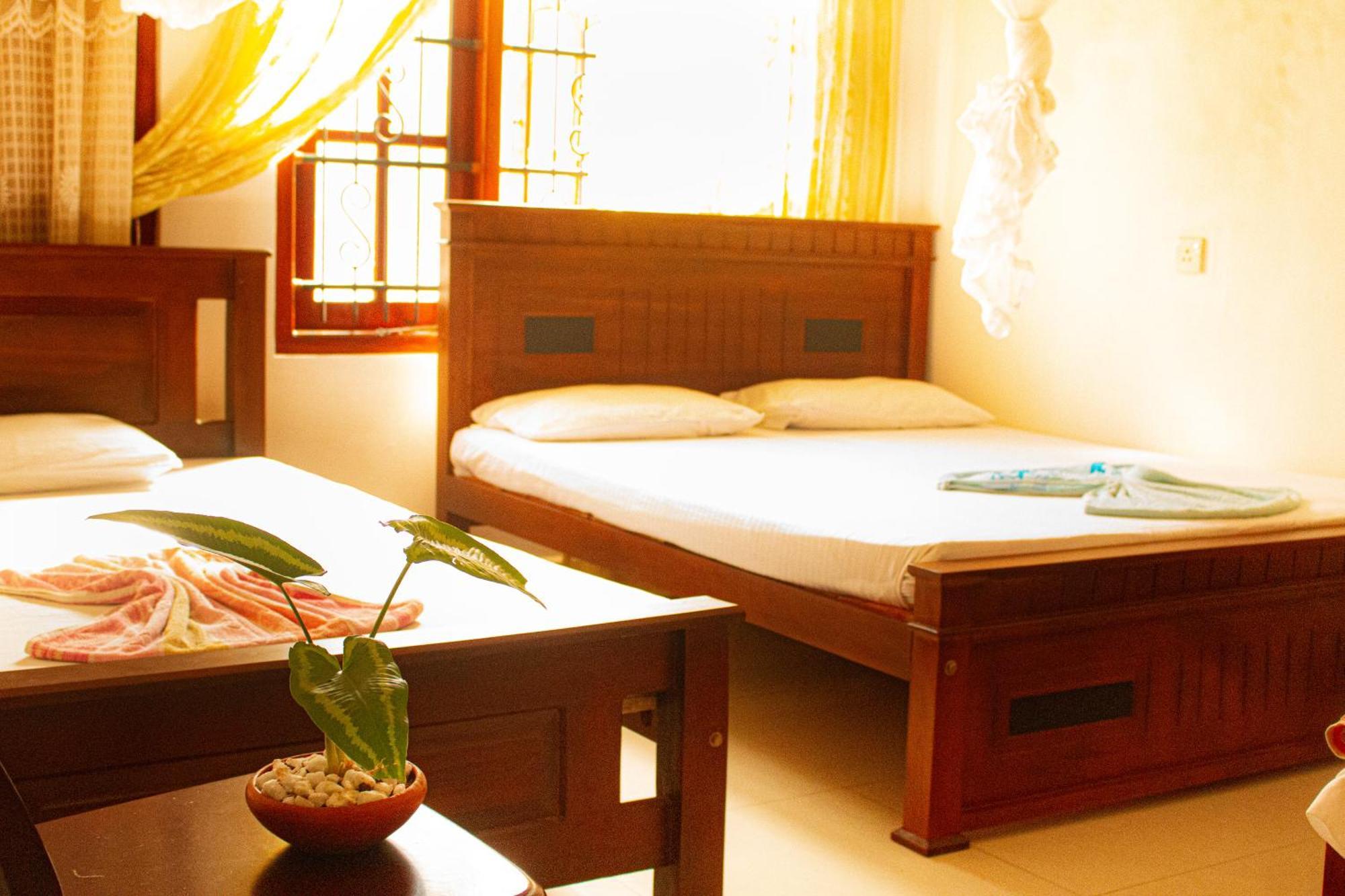Golden Town Hotel Tangalle Eksteriør bilde