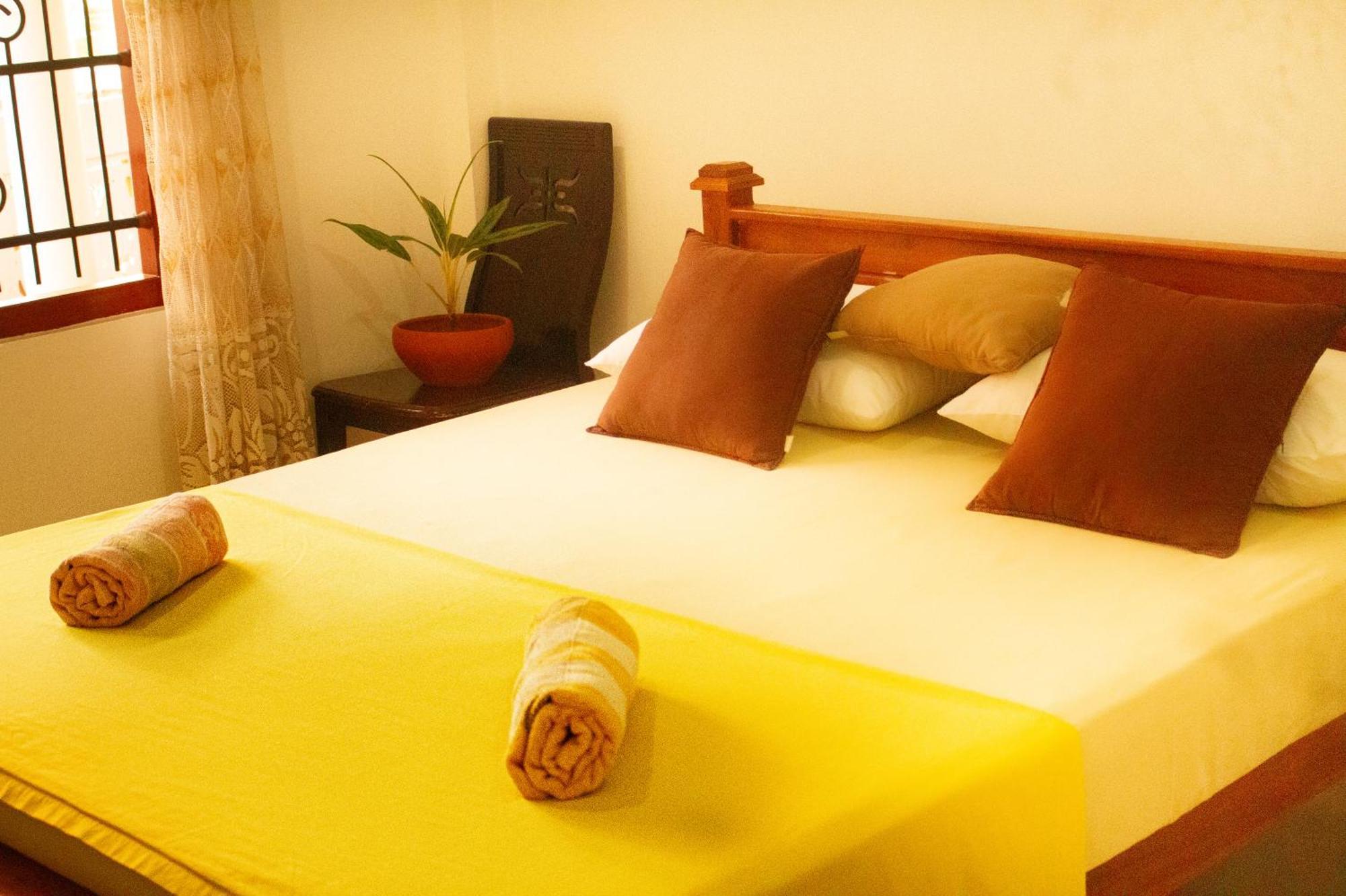 Golden Town Hotel Tangalle Eksteriør bilde