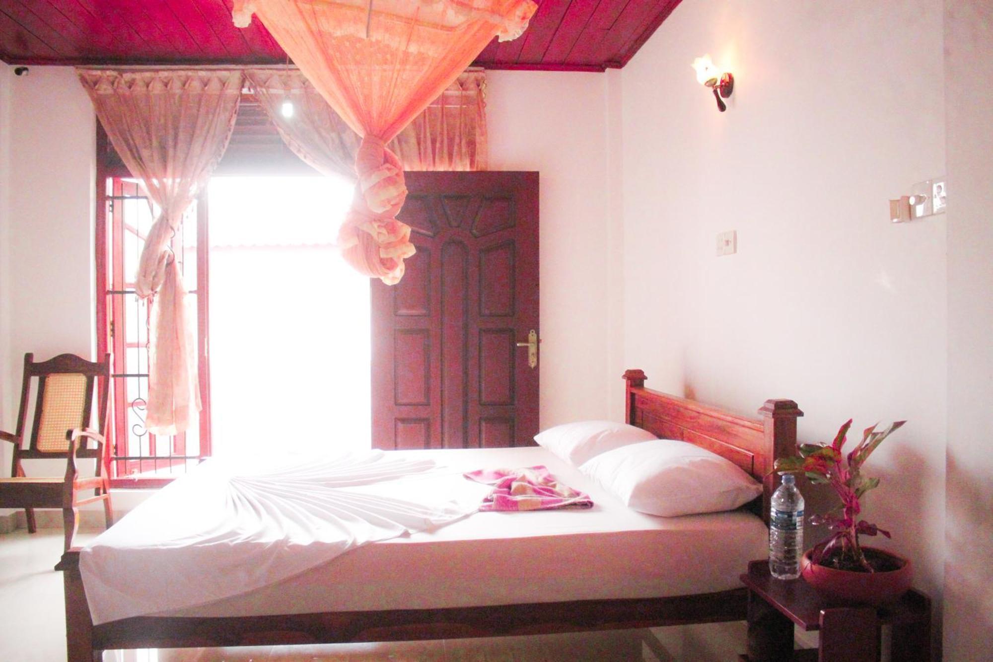 Golden Town Hotel Tangalle Eksteriør bilde